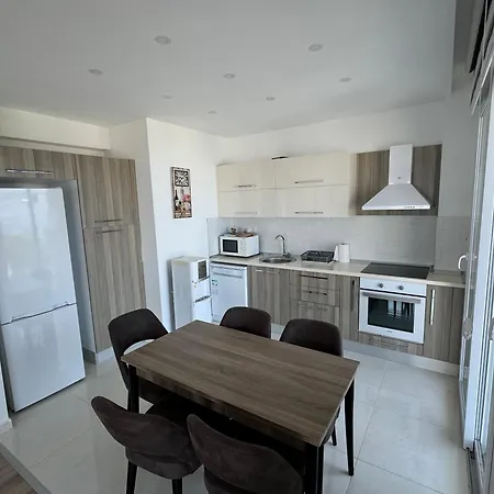 Luxurious 3-bedroom Seaview Penthouse With Panoramic Sea Views At Kyrenia Center * Kirenia