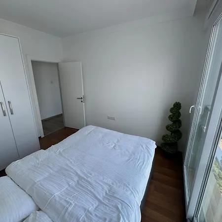 Luxurious 3-bedroom Seaview Penthouse With Panoramic Sea Views At Kyrenia Center *