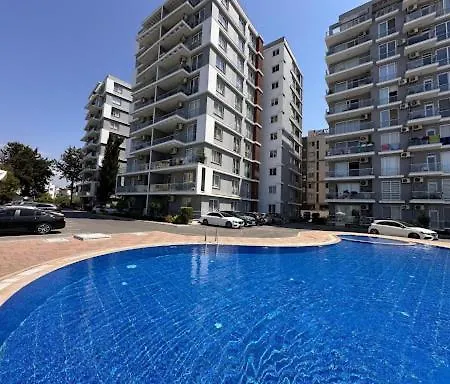 Luxurious 3-bedroom Seaview Penthouse With Panoramic Sea Views At Kyrenia Center 키레니아