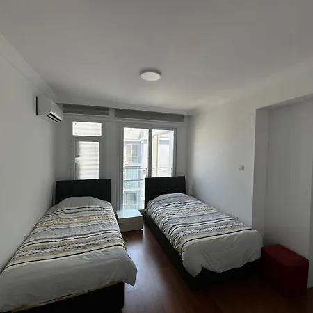 Lejlighed Luxurious 3-bedroom Seaview Penthouse With Panoramic Sea Views At Kyrenia Center