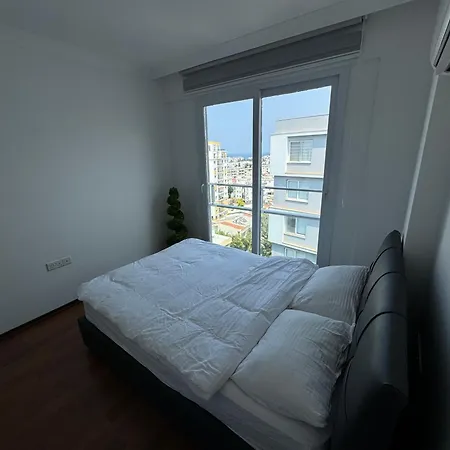 Luxurious 3-bedroom Seaview Penthouse With Panoramic Sea Views At Kyrenia Center Lejlighed Kyrenia (Northern Cyprus)